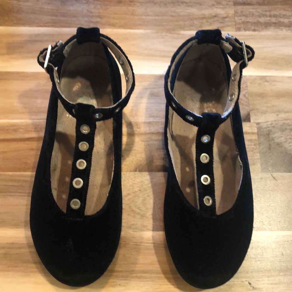 Girls dress shoes size 31